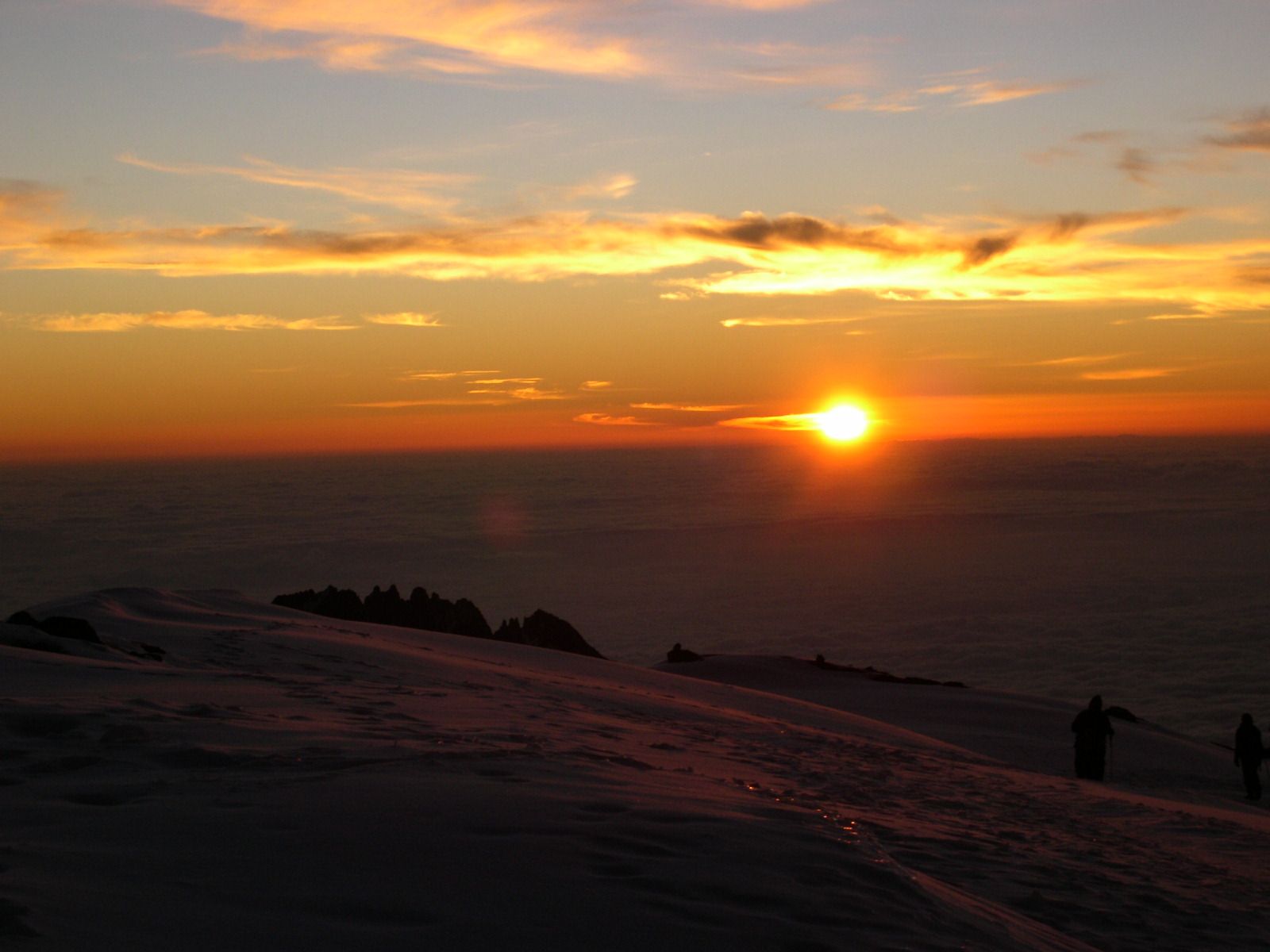 Sonnenaufgang vom Kilimanjaro aus